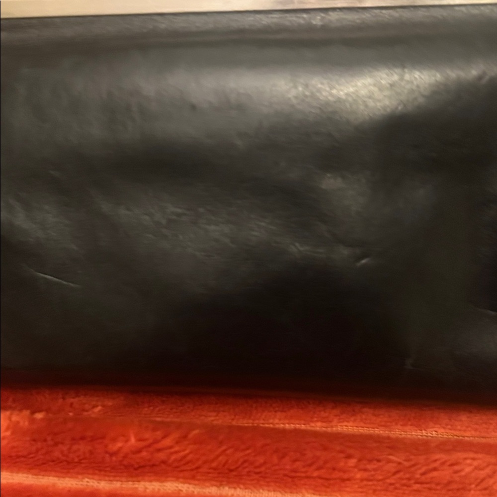 HOBO Lauren Double-Frame Clutch Wallet in Black Vintage Leather - Picture 2 of 13